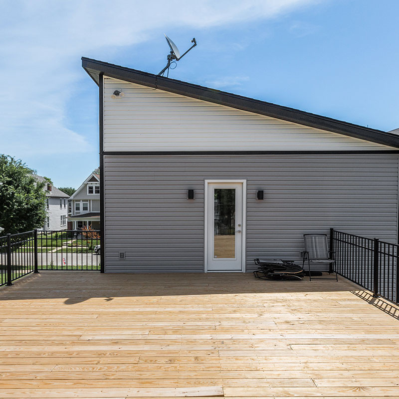 custom home exterior design